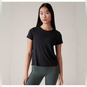 Athleta Black Air Out Cinch Tee in M